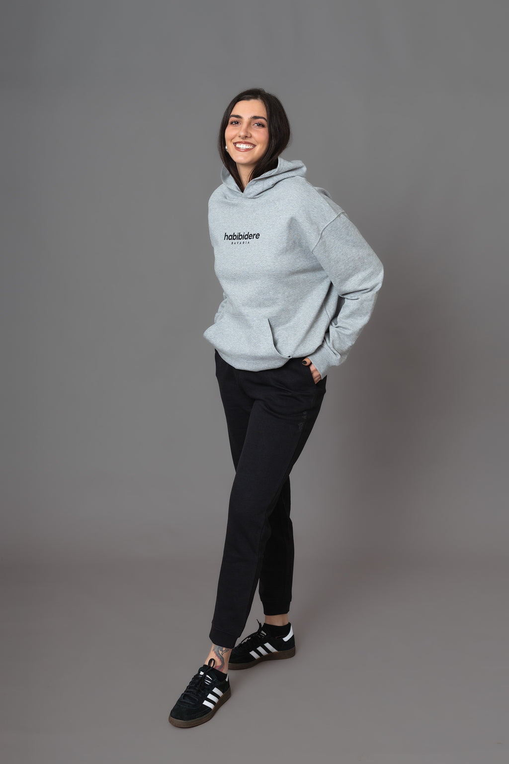 Grey Oversized Hoodie | Kapuzenpullover aus Bio-Baumwolle für Damen