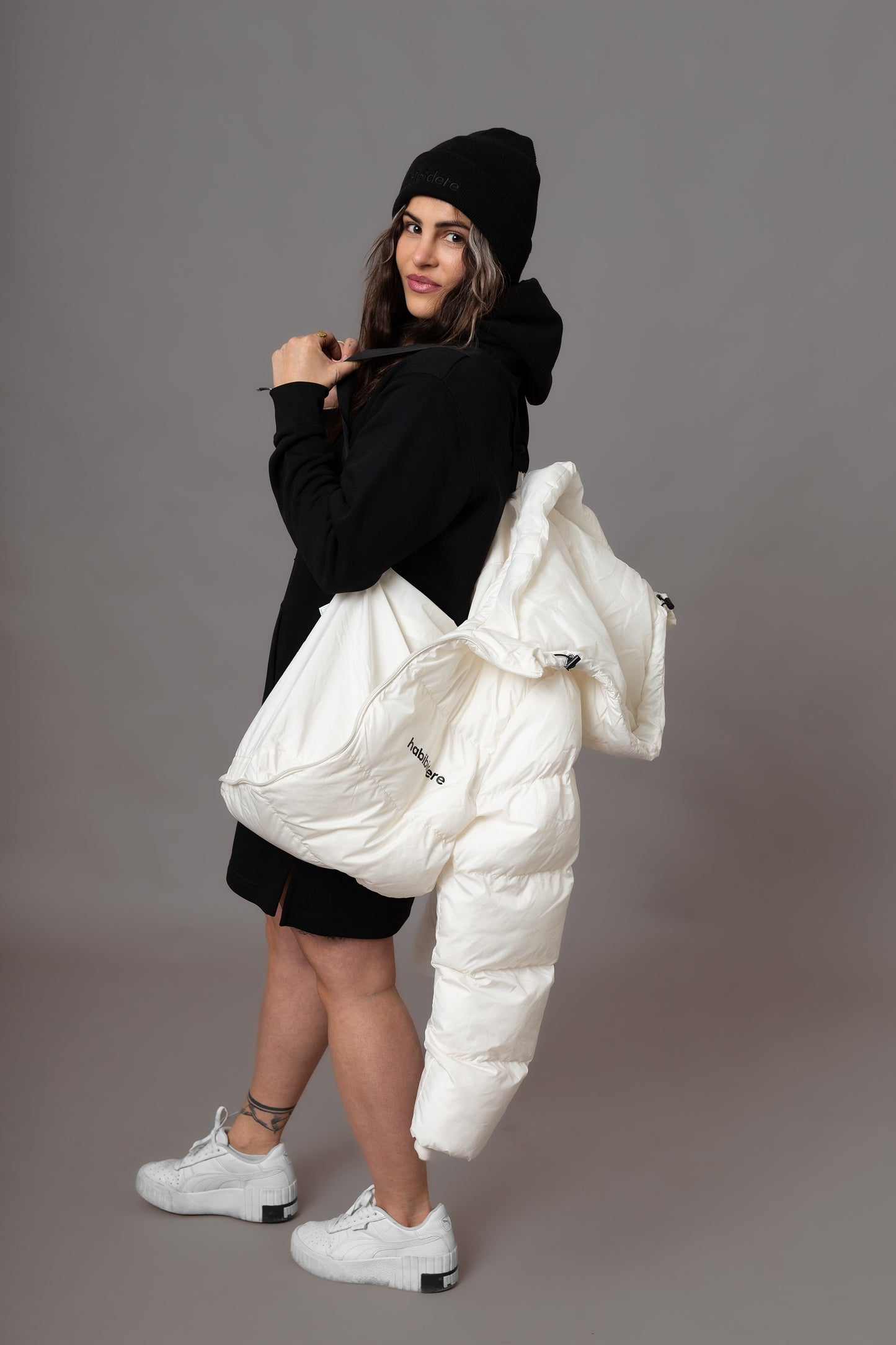 Oversized Puffer Jacke aus recyceltem Polyester in Off White für Herren