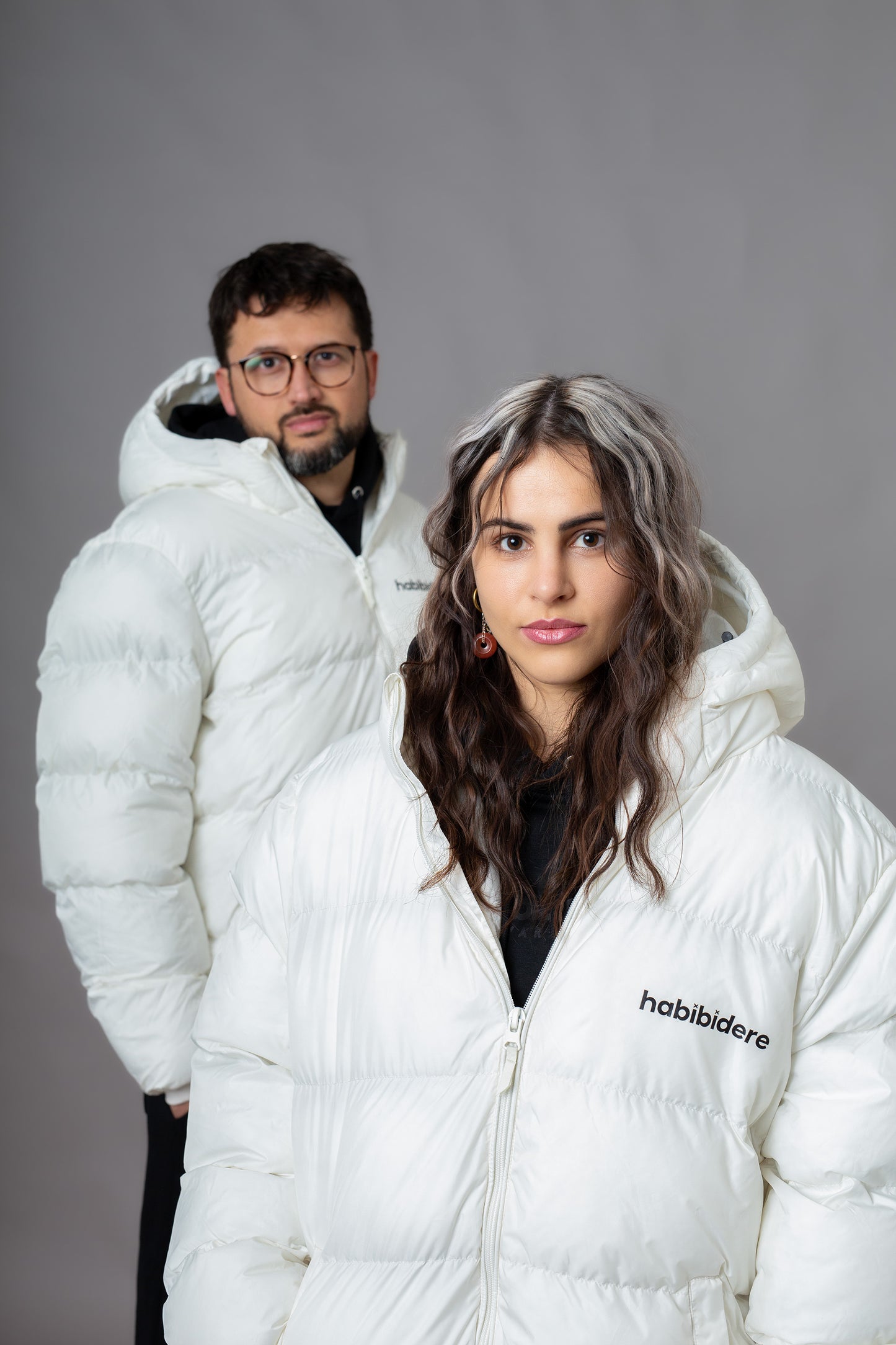 Oversized Puffer Jacke aus recyceltem Polyester in Off White für Damen